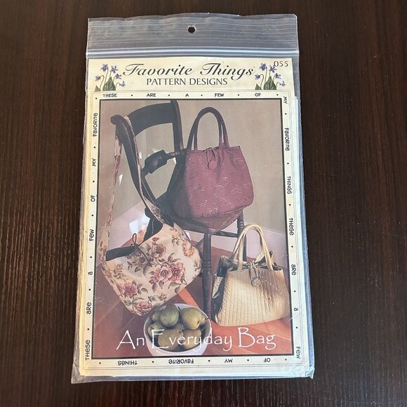 Favorite Things 055 “An Everyday Bag” (H-11”, W-14”, D-6”) Sewing Pattern Uncut - Picture 1 of 5